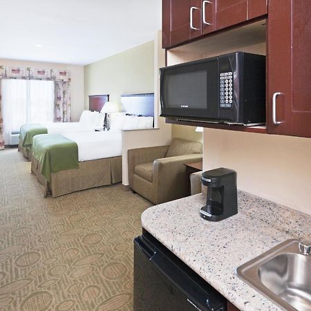 Holiday Inn Express & Suites Brownfield Exterior photo